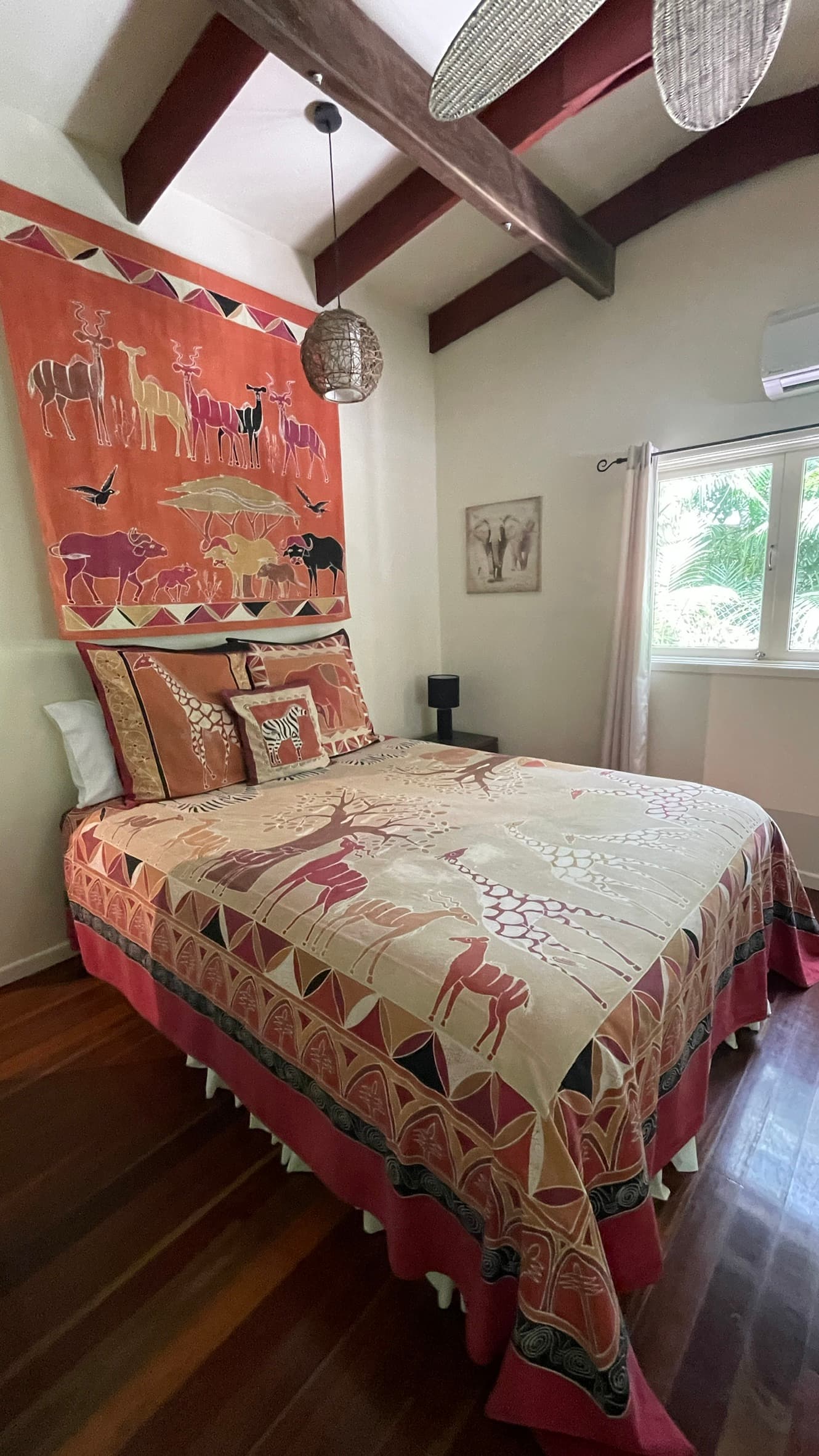 Zambian & Zimbabwean Rooms